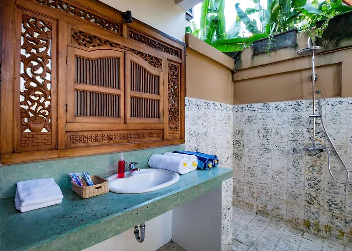 Bali Royal Heritage Villa *